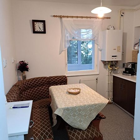Deny Apartman Sfântu-Gheorghe Екстериор снимка
