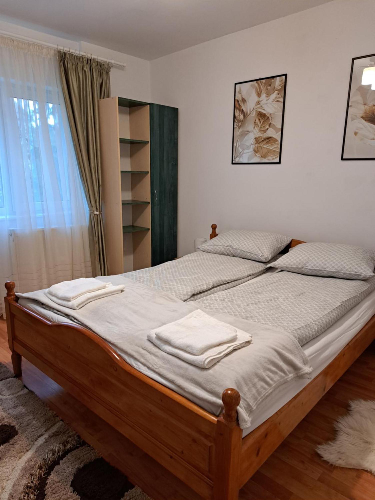 Deny Apartman Sfântu-Gheorghe Екстериор снимка